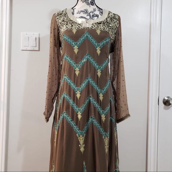 Pakistani dress - Picture 1 of 5